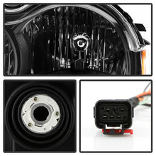 Load image into Gallery viewer, Xtune Crystal Headlights Jeep Grand Cherokee (05-07) Black or Chrome w/ Amber Corner Lights Alternate Image