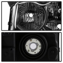 Load image into Gallery viewer, Xtune Crystal Headlights Jeep Grand Cherokee (05-07) Black or Chrome w/ Amber Corner Lights Alternate Image