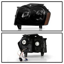 Load image into Gallery viewer, Xtune Crystal Headlights Jeep Grand Cherokee (05-07) Black or Chrome w/ Amber Corner Lights Alternate Image