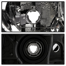 Load image into Gallery viewer, Xtune Headlights Nissan Kicks S / SV (18-20) [OE Style - Halogen Only] Black w/ Amber Turn Signal Light Alternate Image