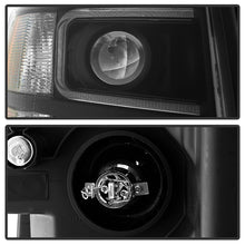 Load image into Gallery viewer, Xtune Projector Headlights Chevy Silverado (07-13) [w/ Light Tube Style] Black - Default Title Alternate Image