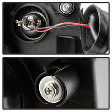 Load image into Gallery viewer, Xtune Projector Headlights Chevy Silverado (07-14) [w/ Halo LED DRL Lights] Black or Chrome w/ Amber Turn Signal Light Alternate Image