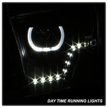 Load image into Gallery viewer, Xtune Projector Headlights Ram 1500 (09-18) [LED DRL - Halogen Model] Black or Chrome w/ Amber Turn Signal Light Alternate Image