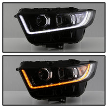 Load image into Gallery viewer, Xtune Projector Headlights Ford Edge (15-18) [w/ Sequential LED DRL Turn Signal Bar] Chrome Alternate Image