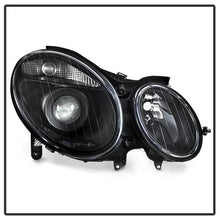 Load image into Gallery viewer, Xtune OEM Projector Headlights Mercedes W211 E-Class (03-06) [Halogen Model] Black or Chrome w/ Amber Turn Signal Alternate Image