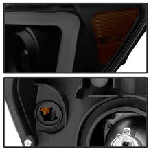 Load image into Gallery viewer, Xtune Projector Headlights Toyota Tundra (07-13) [w/ LED Light Bar] Black / Black Smoked / Chrome w/ Amber Turn Signal Lights - Black Alternate Image