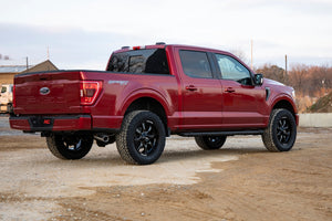 Rough Country Lift Kit Ford F150 2WD/4WD (21-22) 2" Suspension Lift Kits w/ Struts & Shocks