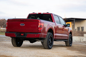 Rough Country Lift Kit Ford F150 2WD/4WD (21-22) 2" Suspension Lift Kits w/ Struts & Shocks