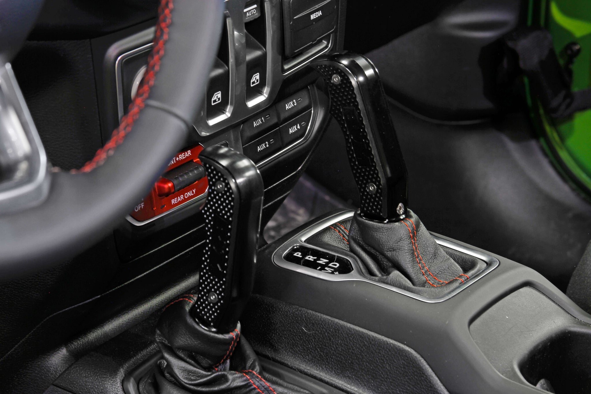 B&M Magnum Grip Auto Shifter Handle Set Jeep Wrangler JL (18-20) Gladi ...