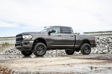 Load image into Gallery viewer, Rough Country 2.5&quot; Leveling Kit Ram 2500/3500 4WD (13-22) w/ or w/o Shocks Alternate Image