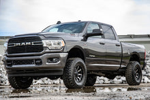 Load image into Gallery viewer, Rough Country 2.5&quot; Leveling Kit Ram 2500/3500 4WD (13-22) w/ or w/o Shocks Alternate Image