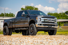 Load image into Gallery viewer, Rough Country Lift Kit Ford F350 Super Duty 4WD (17-22) 4.5&quot; Suspension Lift Kits w/ Shocks Alternate Image