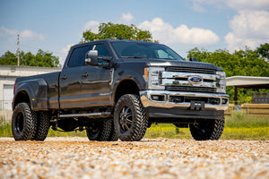 Rough Country Lift Kit Ford F350 Super Duty 4WD (17-22) 4.5" Suspension Lift Kits w/ Shocks