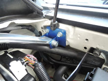 Load image into Gallery viewer, Cusco Strut Bar Toyota FJ Cruiser (2007-2014) Front - Type OS - Aluminum Oval Shape Bar Alternate Image