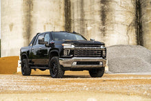 Load image into Gallery viewer, Rough Country Leveling Kit Chevy Silverado 4WD (20-22) [1.5&quot; - 2&quot;] w/ or w/o Shocks Alternate Image