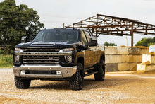 Load image into Gallery viewer, Rough Country Leveling Kit Chevy Silverado 4WD (20-22) [1.5&quot; - 2&quot;] w/ or w/o Shocks Alternate Image