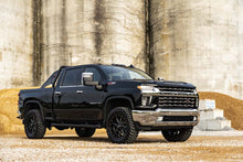 Load image into Gallery viewer, Rough Country Leveling Kit Chevy Silverado 4WD (20-22) [1.5&quot; - 2&quot;] w/ or w/o Shocks Alternate Image