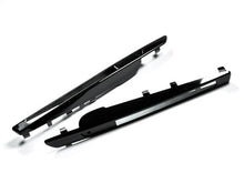 Load image into Gallery viewer, Autotecknic Fender Gills Set BMW X6M E71 (10-12) Glazing Black / Stealth Black / Carbon Fiber Alternate Image