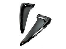 Load image into Gallery viewer, Autotecknic Fender Trim Set BMW X5 F15 (14-18) Glazing Black / Stealth Black / Carbon Fiber - Glazing Black / w/ BMW Emblems Alternate Image