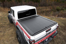 Load image into Gallery viewer, 1399.00 Roll-N-Lock Tonneau Cover Jeep Gladiator (2020-2021) 5&#39; Bed  - M-Series Retractable - w/ or w/o Trail Rail System - Redline360 Alternate Image