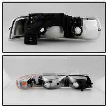 Load image into Gallery viewer, Xtune Headlights Chevy Silverado (99-02) [OEM Style] Chrome w/ Bumper Lights Alternate Image