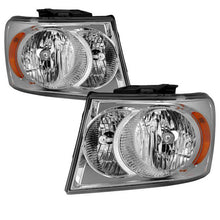 Load image into Gallery viewer, Xtune Headlights Dodge Durango (07-09) [OEM Style] Black or Chrome w/ Amber Corner Lights - Chrome Alternate Image