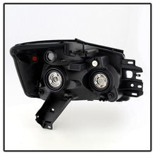 Load image into Gallery viewer, Xtune Crystal Headlights Nissan Titan (04-07) [OE Style] Black / Black Smoked / Smoked - Black Alternate Image