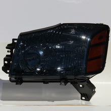 Load image into Gallery viewer, Xtune Crystal Headlights Nissan Titan (04-07) [OE Style] Black / Black Smoked / Smoked - Black Alternate Image
