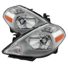 Load image into Gallery viewer, Xtune Headlights Nissan Versa Hatchback (07-12) Sedan (07-11) [OEM Style] Black or Chrome w/ Amber Turn Signal Lights Alternate Image