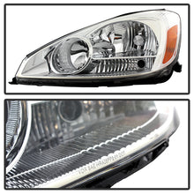 Load image into Gallery viewer, Xtune Headlights Toyota Sienna (04-05) [OEM Style] Black or Chrome w/ Amber Turn Signal Light - Chrome Alternate Image