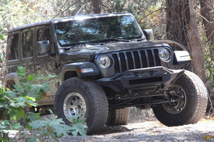 256.76 MaxTrac Lift Kit Jeep JL Wrangler (2018-2020) 2.5"Front / 2" Rear Lift Kit w/ MaxTrac Shock Extenders - K949822E - Redline360