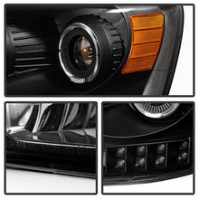 Load image into Gallery viewer, Xtune Projector Headlights Dodge Ram (06-09) [w/ LED Halo] Black Smoked or Smoke w/ Amber Turn Signal Light - Black Smoke Alternate Image
