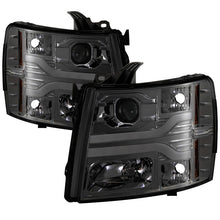 Load image into Gallery viewer, 305.34 Spyder Projector Headlights Chevy Silverado 1500 (2007-2013)  2500HD/3500HD (2007-2014) - Version 1 / Version 2 / Version 3 - Redline360 Alternate Image