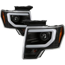 Load image into Gallery viewer, Spyder Projector Headlights Ford F150 (2013-2014) w/ Light Bar DRL - Apex / Signature Series - Spyder Apex Series w/o Sequential Turn Signal Alternate Image