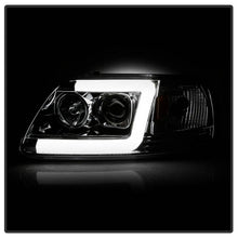 Load image into Gallery viewer, Spyder Projector Headlights Ford F150 (1997-2003) Expedition (1997-2002) 1PC with LED Halo / CCFL Halo / Light Bar / Light Bar Version 2 - with LED Halo - Black Alternate Image