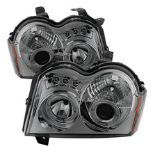 Load image into Gallery viewer, 257.20 Spyder Projector Headlights Jeep Grand Cherokee (2005-2007) with - LED Halo / Light Bar - Redline360 Alternate Image