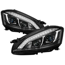 Load image into Gallery viewer, Spyder Projector Headlights Mercedes S320 S350 S400 S420 S500 S600 W221 (07-09) For HID Cars with DRL LED - Black Housing - Black Alternate Image