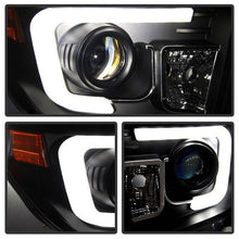 Load image into Gallery viewer, Spyder Projector Headlights Toyota Tundra (2014-2018) with Light Bar DRL - Black / Black Smoke / Chrome Alternate Image