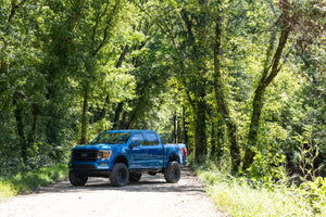 Rough Country Lift Kit Ford F150 4WD (21-22) 6" Suspension Lift Kits w/ Struts & Shocks