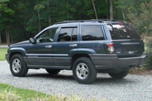 Load image into Gallery viewer, 125.61 Spyder Euro Style Tail Lights Jeep Grand Cherokee (2005-2006) - Black or Smoke - Redline360 Alternate Image