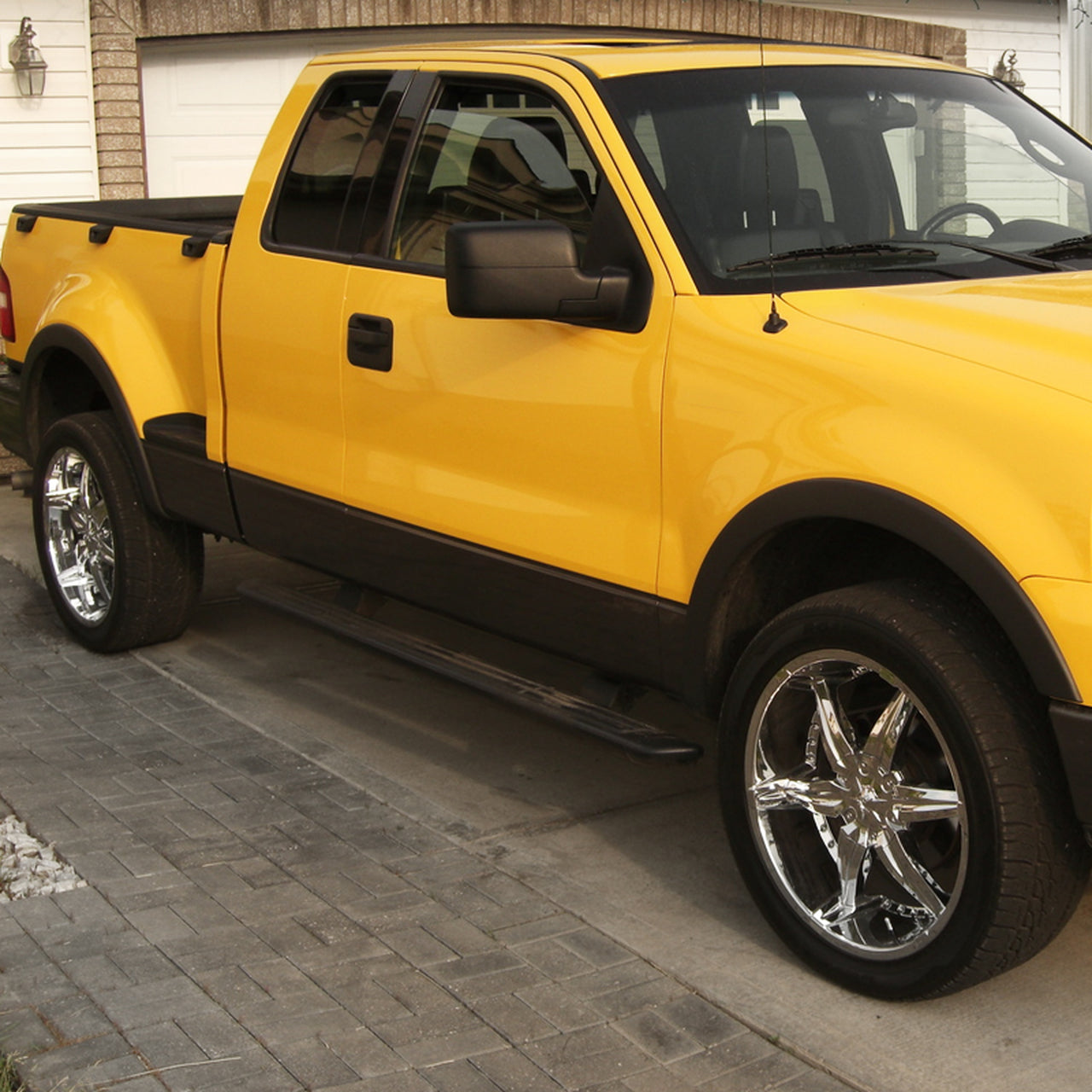 thumbnail interactive-video image 1 of Chrome Rocker Panel Trim For 2004-2008 F-150 Super/Extended Cab 6.5' Short Bed W/ Flares 1 of 3