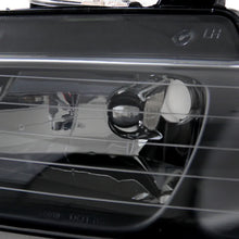 Load image into Gallery viewer, Spec-D OEM Replacement Headlights Plymouth Voyager/Grand Voyager (96-00) Chrome or Black Housing - Matte Black Alternate Image