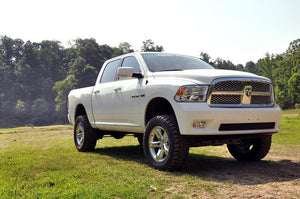 Rough Country Lift Kit Ram 1500 (12-18) 1500 Classic 4WD (19-22) 4" Suspension Lift  Kits w/ Shocks & Struts