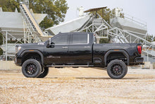 Load image into Gallery viewer, Rough Country Lift Kit Chevy Silverado 2500 4WD (20-22) 7&quot; NTD Suspension Lift Kit Alternate Image