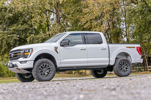 Rough Country Lift Kit Ford F150 Tremor 4WD (21-22) 2.5" Suspension Lift Kits - Struts & Lift Blocks