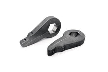 Load image into Gallery viewer, Rough Country 2" Leveling Kit Chevy Silverado 2WD/4WD (01-10) Forged Torsion Bar Adjuster Keys Alternate Image