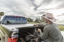 Load image into Gallery viewer, 1309.00 Roll-N-Lock Tonneau Cover  GMC Sierra 1500 Denali 5' 8" Bed [M-Series Retractable] (04-07) LG270M - Redline360 Alternate Image
