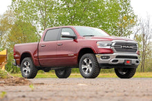 Load image into Gallery viewer, Rough Country Lift Kit Ram 1500 2WD/4WD (19-22) 3.5" Suspension Lift  Kits w/ Shocks &amp; Struts Alternate Image