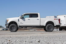 Load image into Gallery viewer, Rough Country Lift Kit Ford F250/F350 Super Duty 4WD Diesel (17-22) 4.5&quot; Suspension Lift Kits Alternate Image