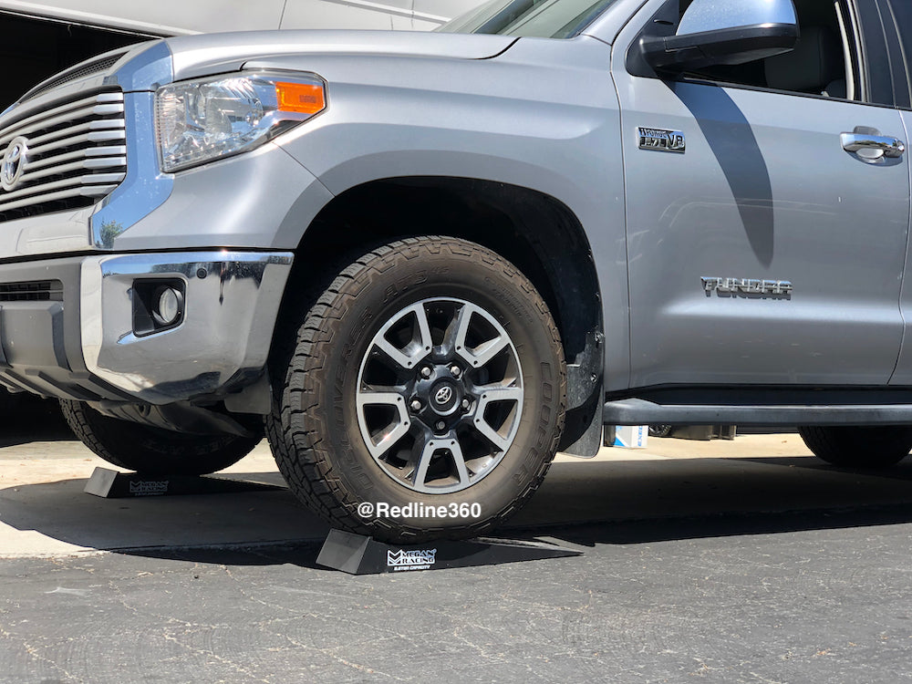 Megan Racing 2-Piece Low Profile Drive-On Car Ramps (Set of 2)